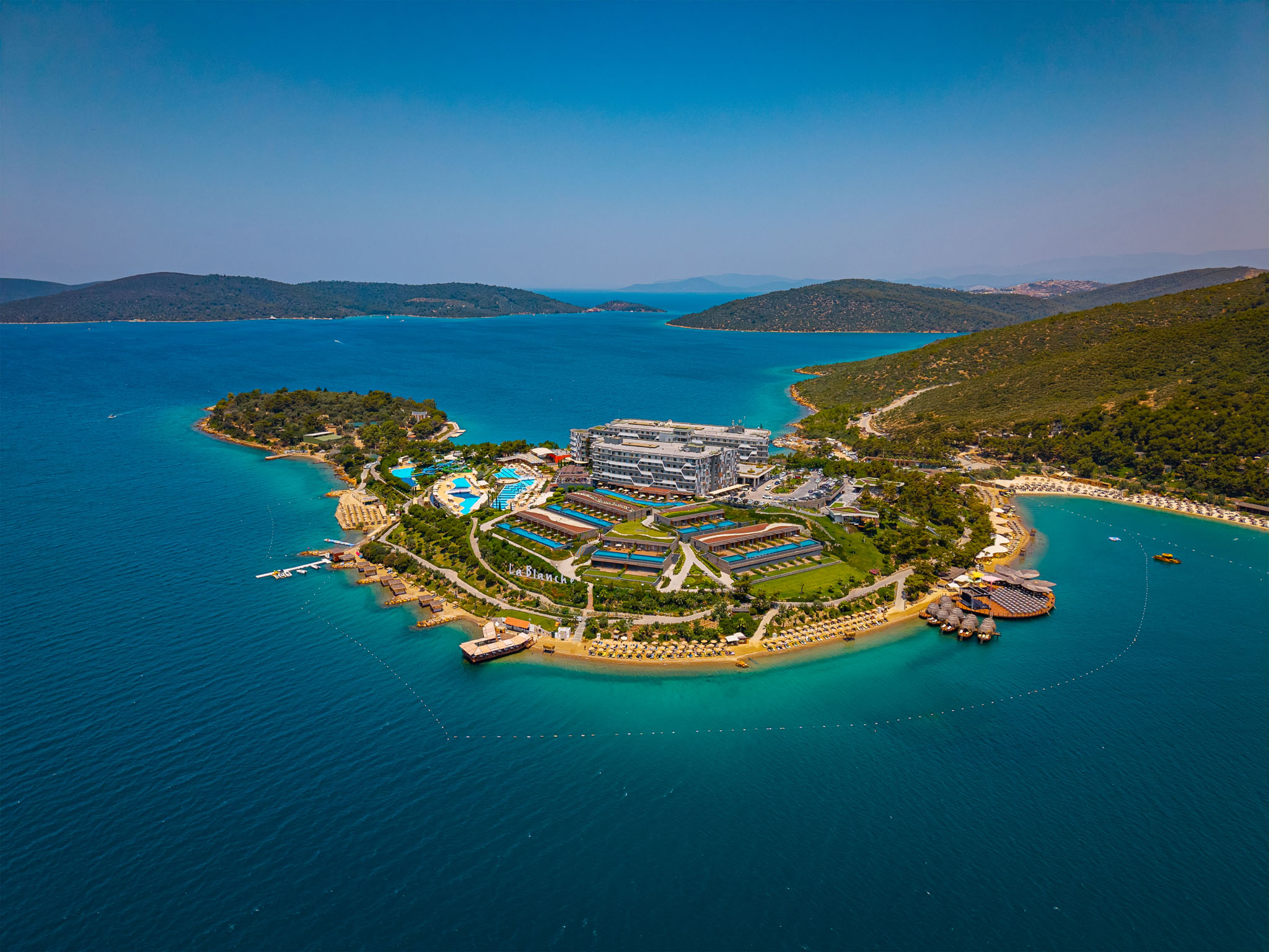 La Blanche Island İletişim